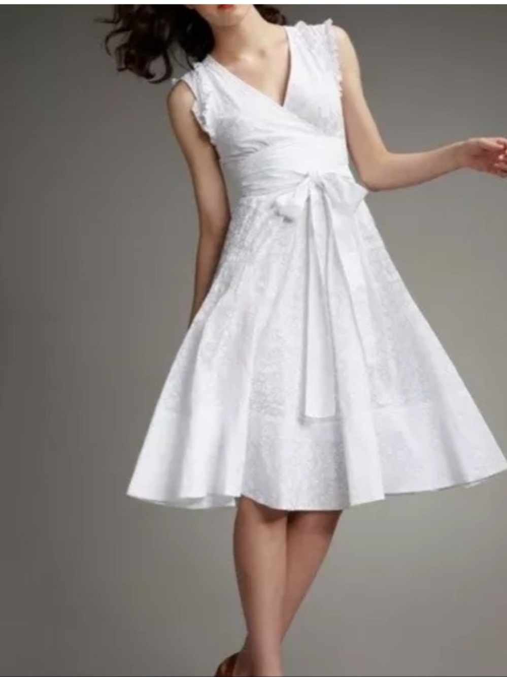 Marc by Marc Jacobs White Amelie Dress. Delicate Floral & Ruffle Detail. Size 0